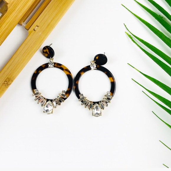 Jewelry - Woman’s Earrings